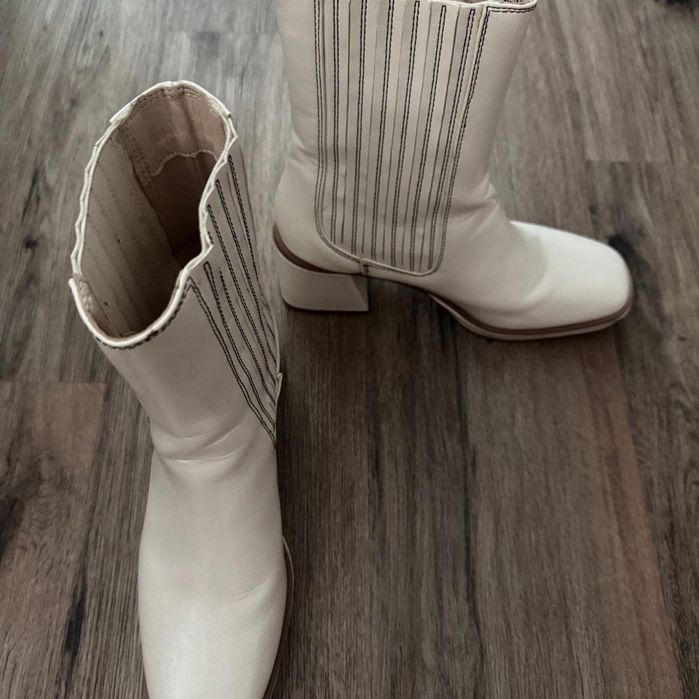 Urban Outfitters Cream Heeled Boots Minimalist Design